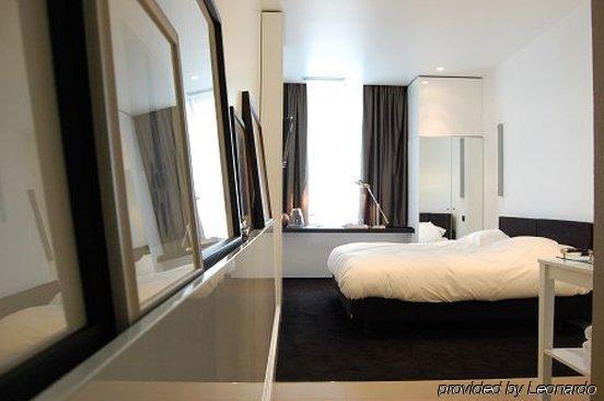 Hotel Les Nuits Anvers Oda fotoğraf